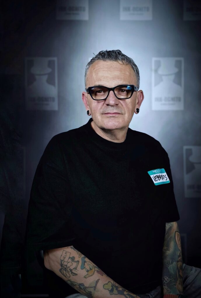 Piotr „Bugs” Buksa – piercer współpracujący z INK-OGNITO Rybnik, specjalista przekłuć