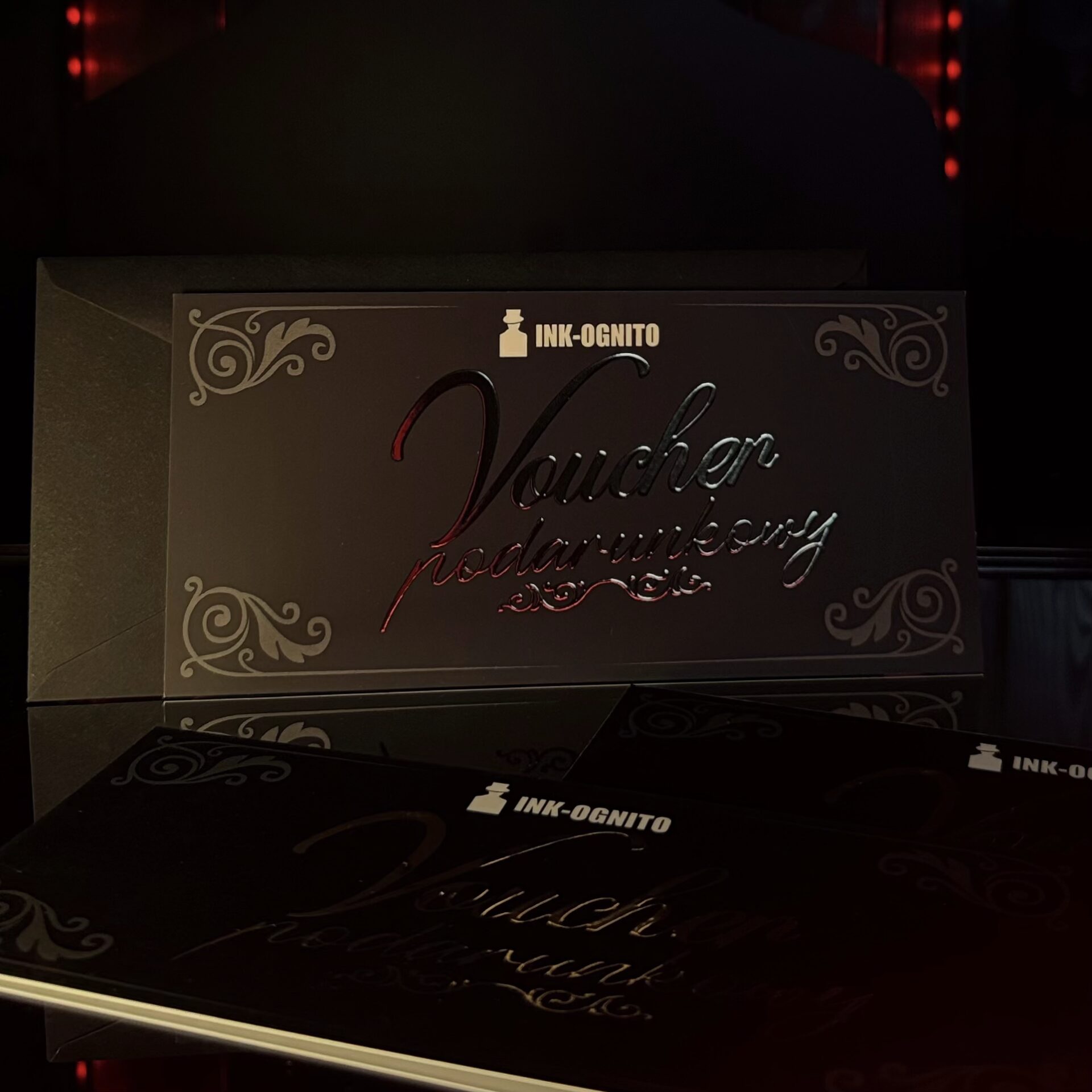 Voucher podarunkowy na tatuaż w INK-OGNITO TATTOO Rybnik – świąteczny prezent dostępny w studiu